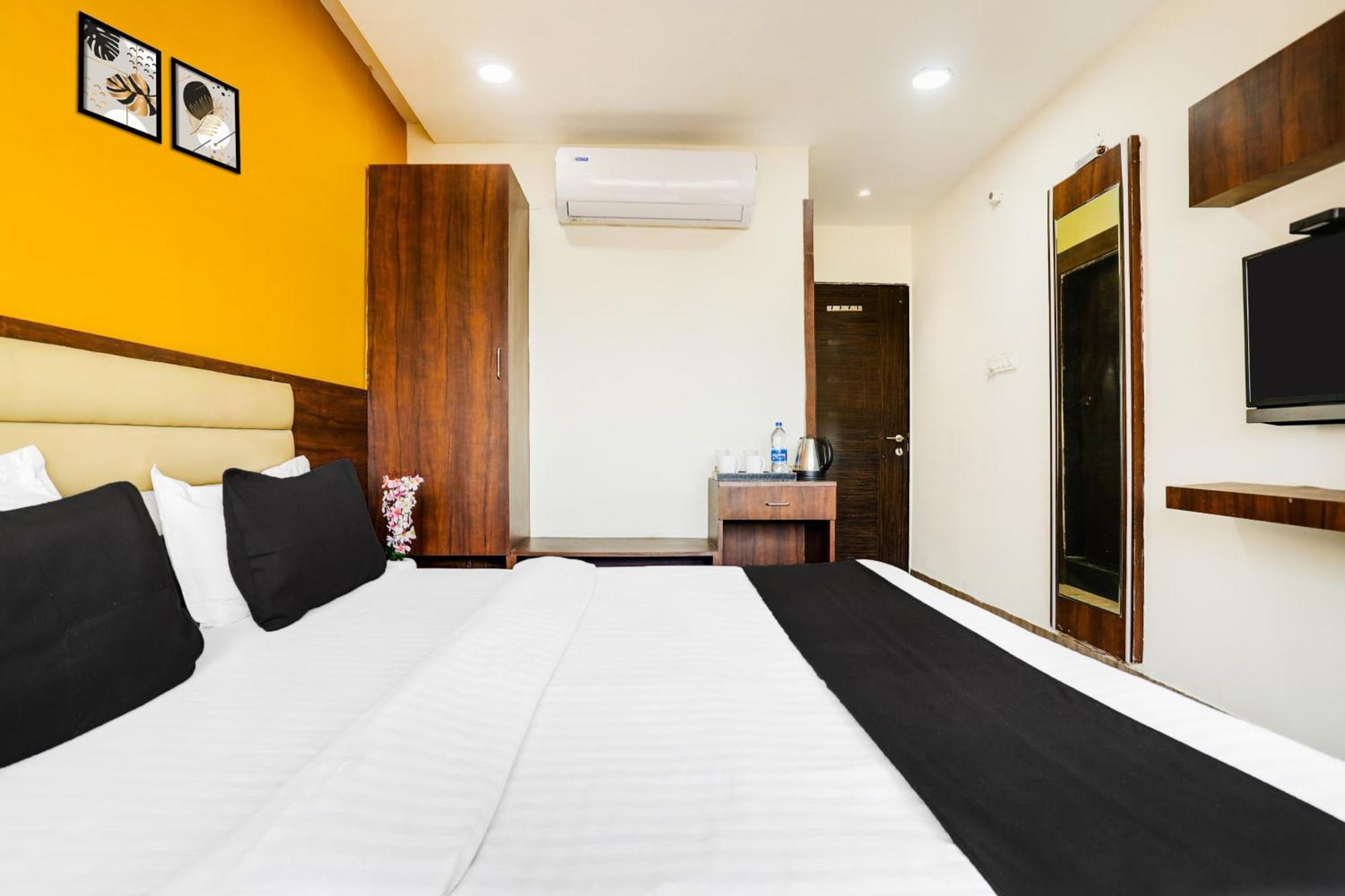 Hotel Super Collection O Mp Nagar Bhopal Zewnętrze zdjęcie